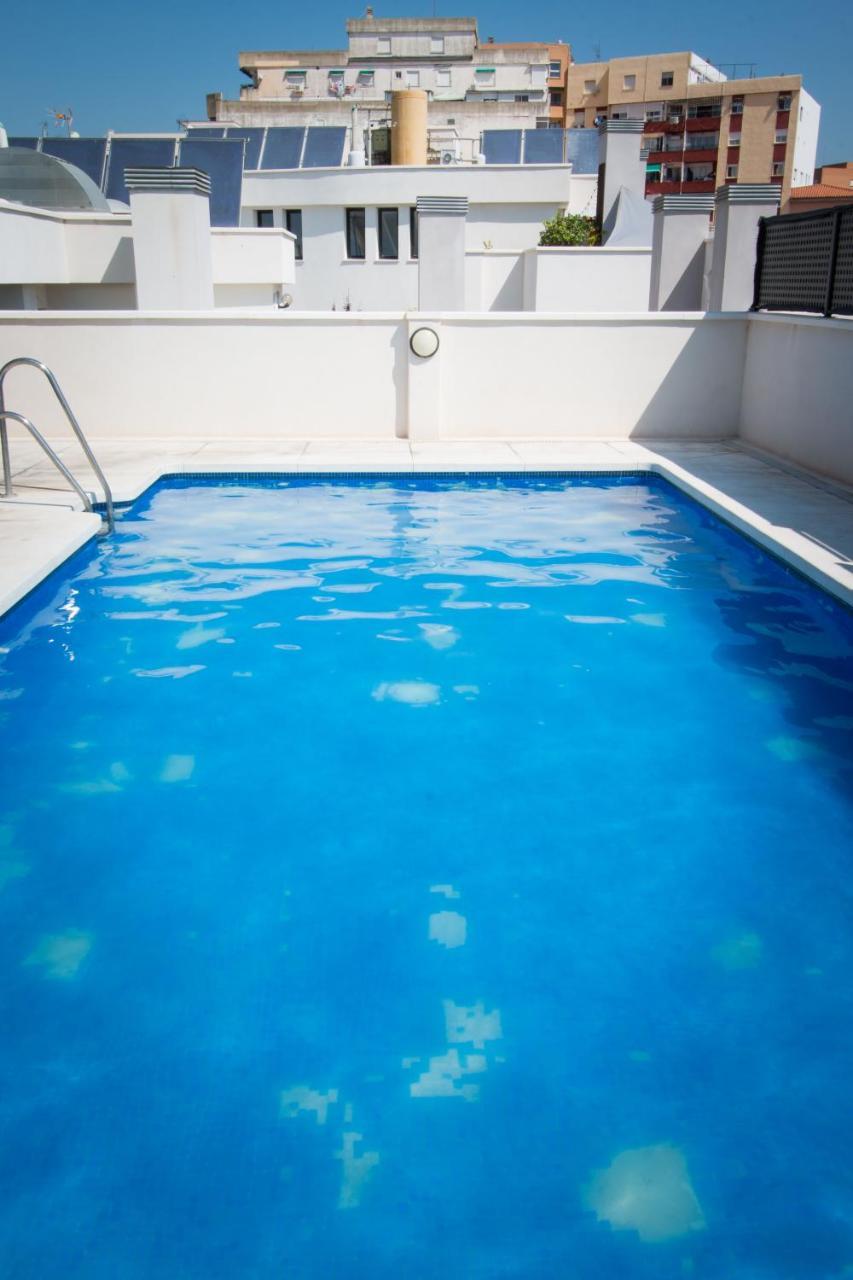 Holidays2Malaga Refino Pool And Parking Exterior foto